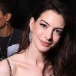 Anne Hathaway Jadi Bintang Sampul Tercantik di Dunia Versi PEOPLE di Usia 43 Tahun