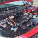 Apa Benar Busi Mobil Hybrid Berbeda dari Mobil Bensin Biasa?