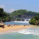 5 Wisata Pantai di Gunungkidul Jogja untuk Wisata Keluarga Seru