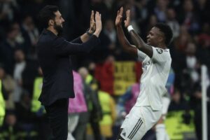 Alvaro Arbeloa Puji Vinicius Jr yang Ubah Cemoohan Jadi Tepuk Tangan