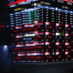 IHSG Ditutup di Zona Merah, Turun 0,24 Persen ke Level 7.541,61