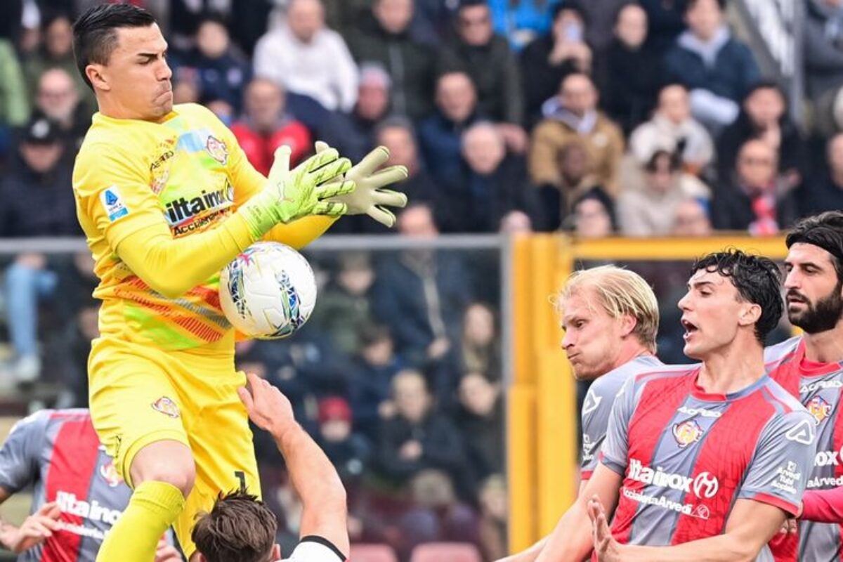 Lecce Imbang Lawan Fiorentina 1-1, Emil Audero dkk Selamat dari Zona Merah Pekan Ini