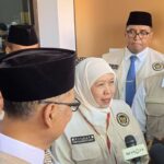 Khofifah Lepas 376 CJH Kloter Pertama Embarkasi Surabaya ke Tanah Suci, Tak Ada Open Seat