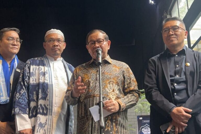 Pramono Siapkan PPSU Khusus Basmi Ikan Sapu-sapu di Jakarta