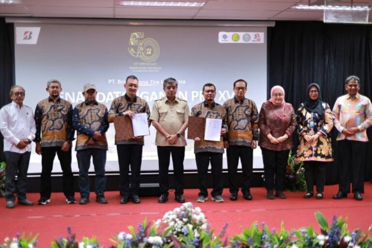 PKB XVI Bridgestone Indonesia Diteken, Menaker Dorong Hubungan Industrial Naik Kelas