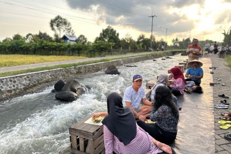 Senja, Kopi, dan Tubing Seru di Sumbergondo: Cara Menikmati Sore di Banyuwangi