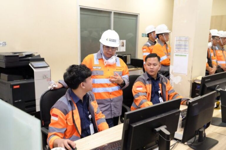 Kisah Direktur Operasi Perempuan Pertama Semen Indonesia, Reni Wulandari: Kesetaraan Gender Tingkatkan Produktivitas