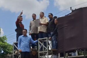 DPRD Kaltim Temui Pendemo, Minta Maaf dan Akui Fungsi Pengawasan Tak Berjalan Baik