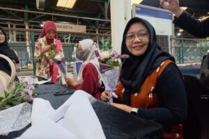 Dari Teknisi hingga Kepala Stasiun, Bukti Perempuan Mampu Berkarir di KAI Daop 6