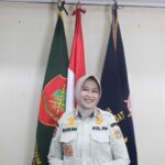 Kartini di Balik Seragam Satpol PP DKI, Kisah Karlina Menembus Dunia Maskulin