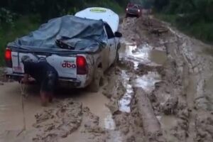 “Orang Kota Ribut Kenaikan Harga Barang, Kami di Perbatasan RI–Malaysia Memilih Diam Menelan Kekecewaan”