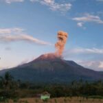 Gunung Lewotobi Meletus pada Selasa Sore, Tinggi Kolom Abu 1 Kilometer