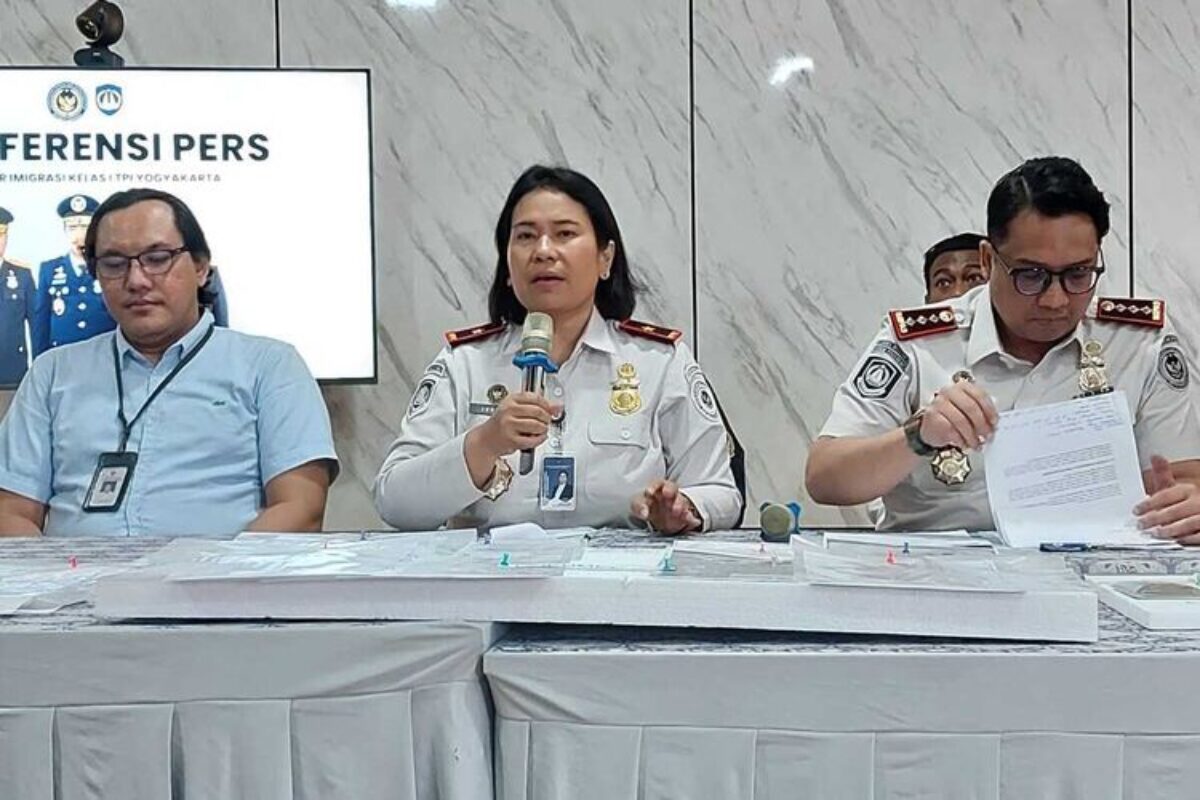 Klaim Investasi Rp 30 Miliar tapi Saldo Hanya Rp 400 Ribu, 8 WNA di Jogja Diperiksa