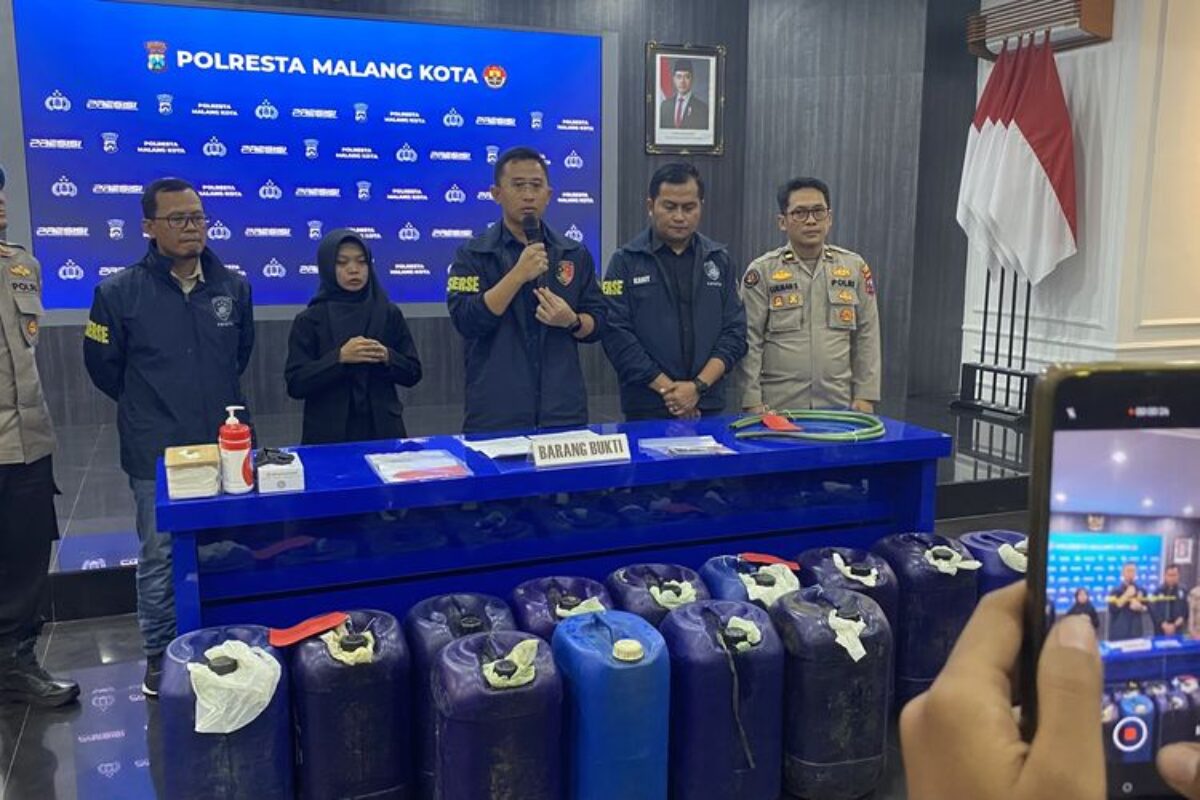 Polisi Bongkar Penyalahgunaan Pertalite di Malang, 3 Orang Ditangkap