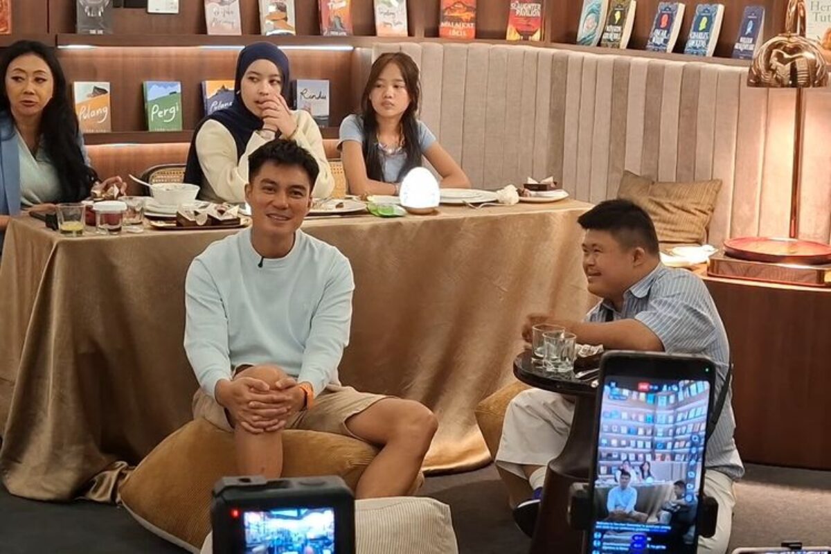 Baim Wong Ajak Ratusan Warga Jadi Artis Dadakan di Film Barunya