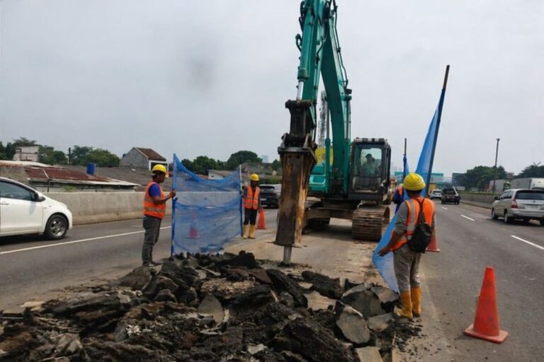 Atur Waktu Perjalanan, Sejumlah Lajur Tol Jakarta-Tangerang Ditutup