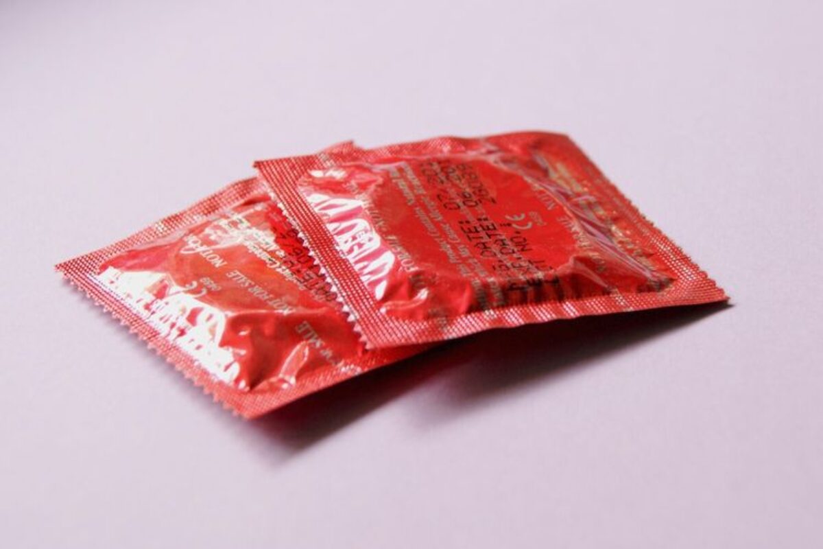 Perang Iran Ganggu Pasokan, Harga Kondom Terancam Naik 30 Persen