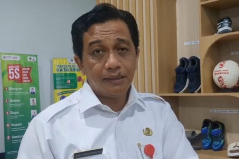 Puluhan Ijazah Mantan Karyawan Ditahan Pabrik Plastik, Pemkab Madiun Lempar Penyelesaian ke Pemprov